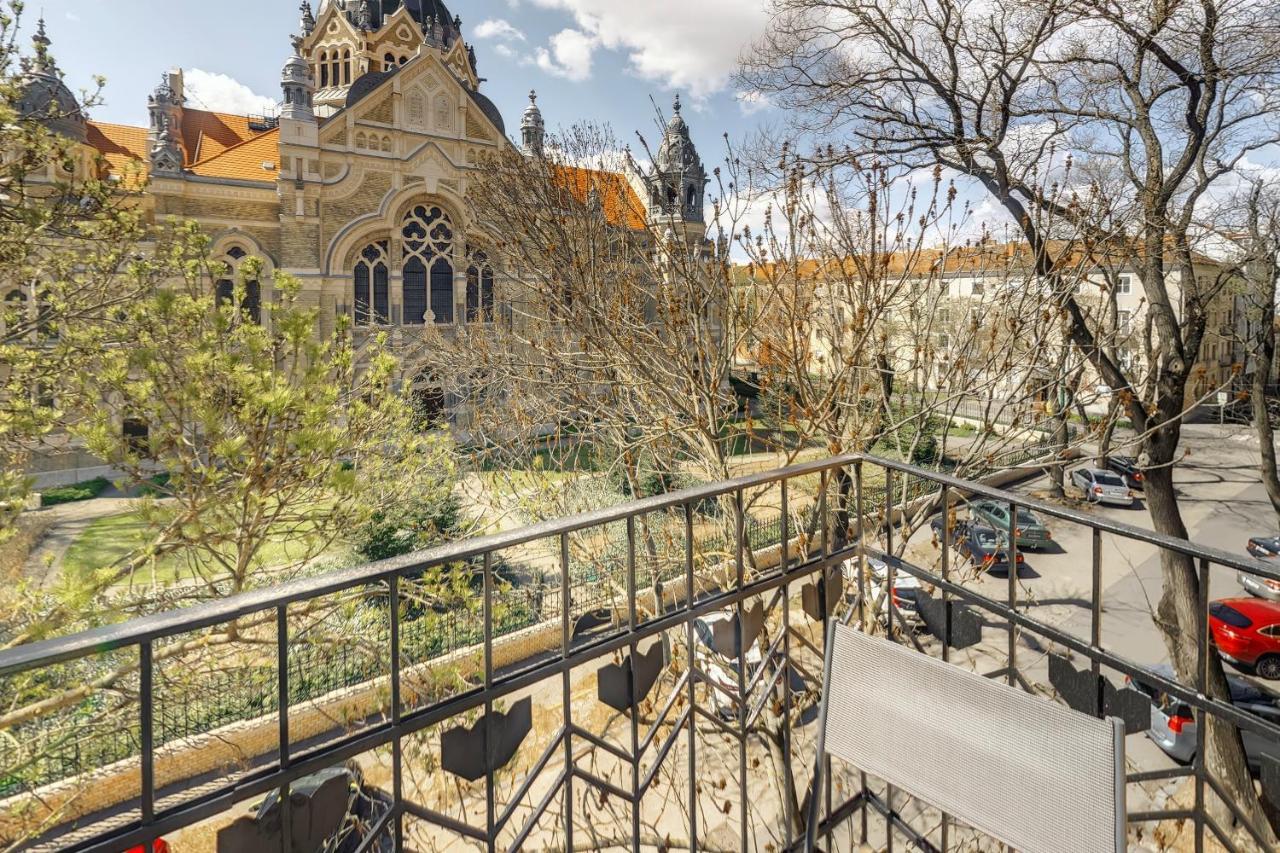 Synagoge View Loft Bestern แซแก็ด ภายนอก รูปภาพ